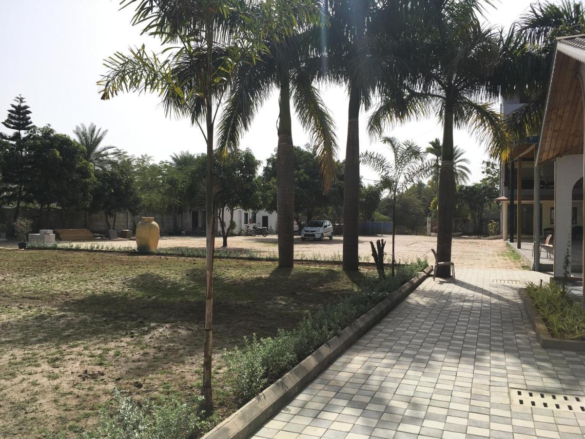 Vits Daman Devka Beach Damão Exterior foto