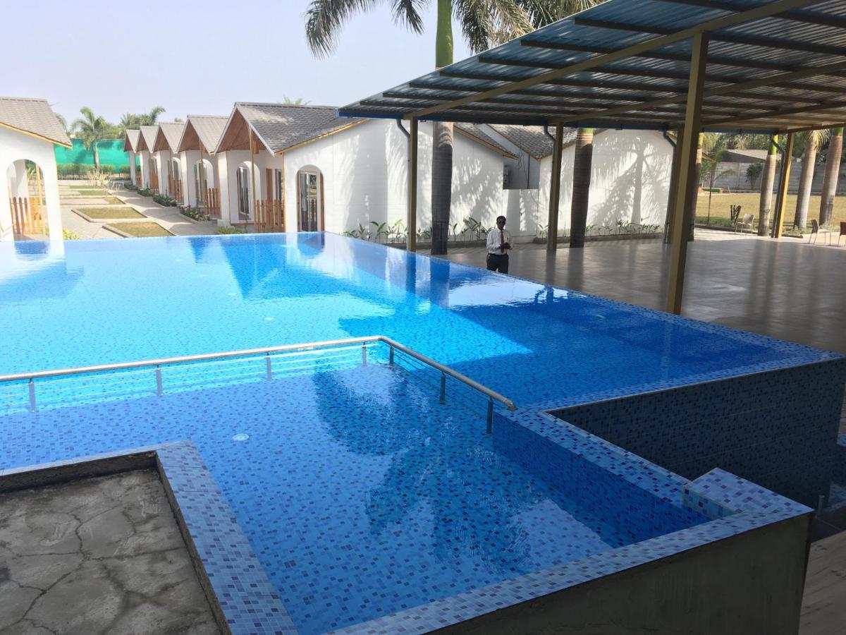 Vits Daman Devka Beach Damão Exterior foto