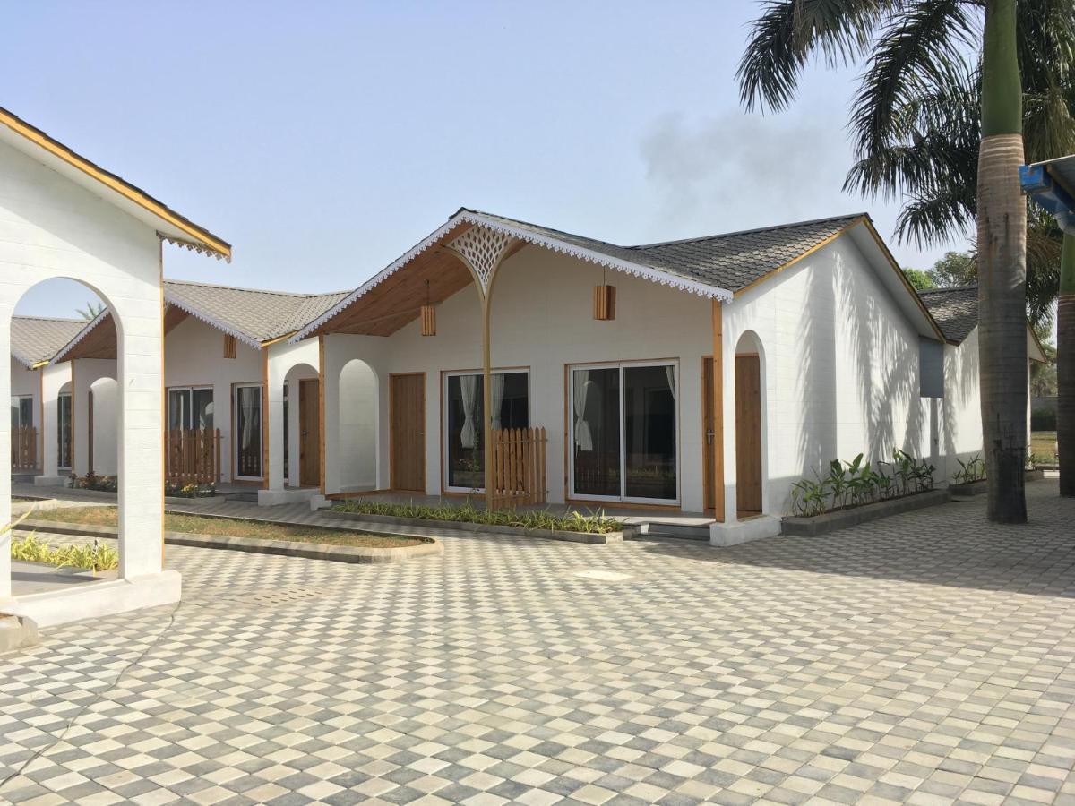 Vits Daman Devka Beach Damão Exterior foto