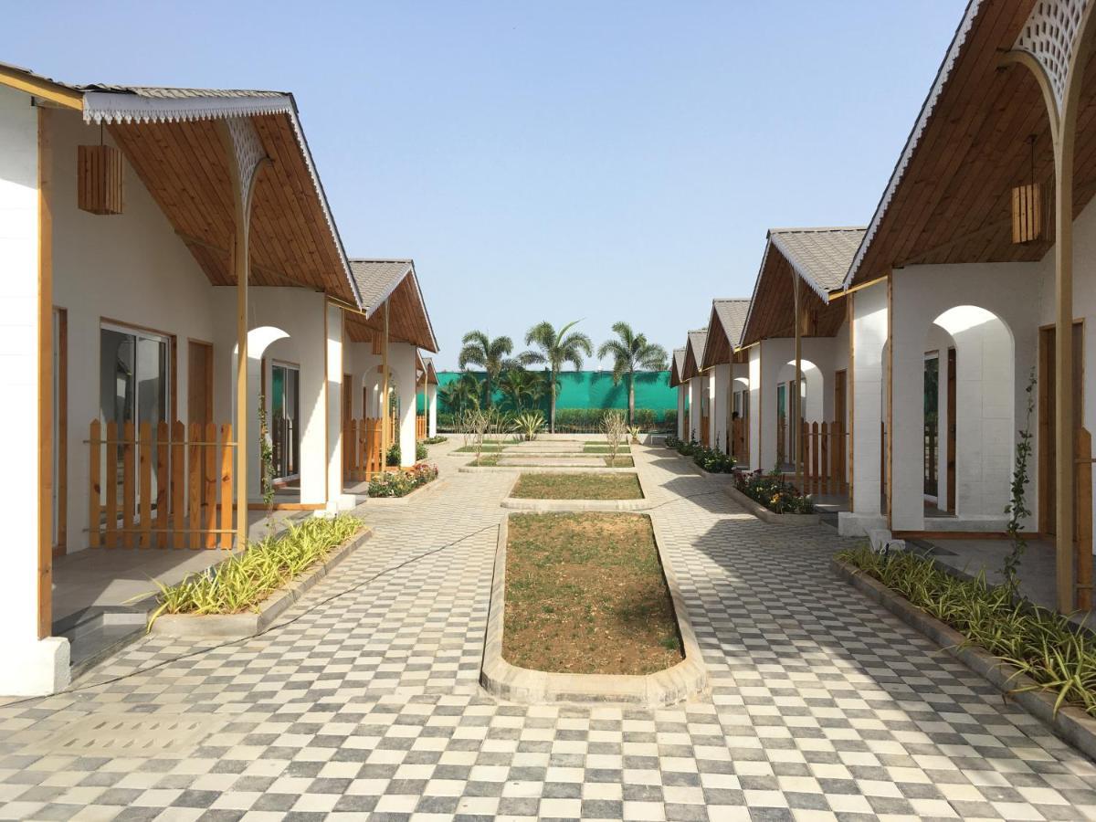 Vits Daman Devka Beach Damão Exterior foto